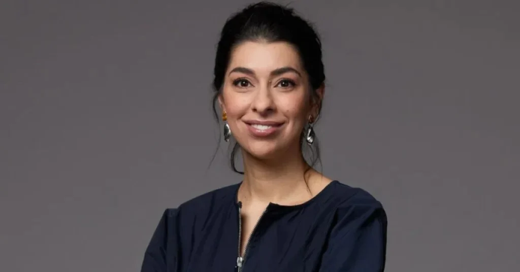 Mava Moayyed Age and Early Background Story